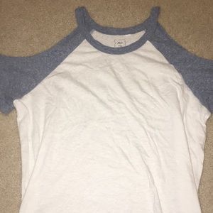 Baseball tee off the shoulder